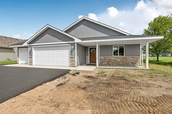 910 13th AVE NE, Saint Joseph, MN 56374