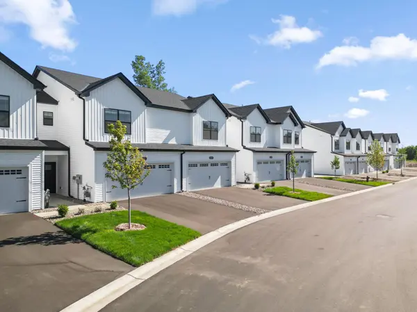 1044 130th CT E, Rosemount, MN 55068