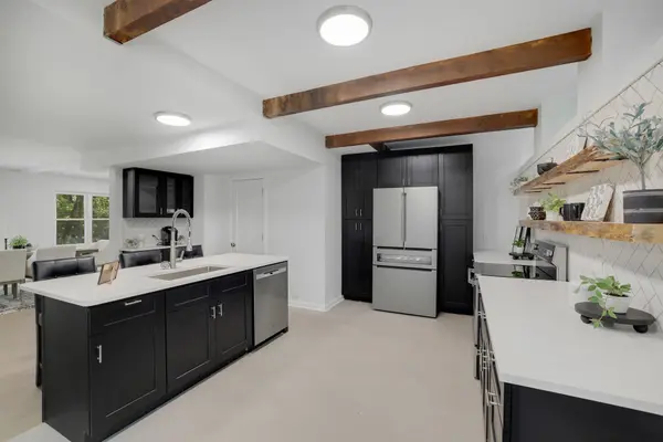 5111 Colonial DR, Golden Valley, MN 55416