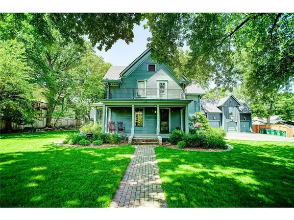 418 Holcombe ST S, Stillwater, MN 55082