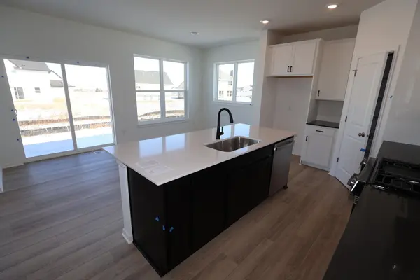 3034 Trinity DR, Shakopee, MN 55379