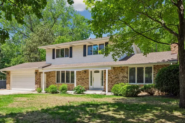 6016 Eden Prairie RD, Edina, MN 55436