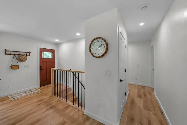 8124 Mount Curve BLVD, Brooklyn Park, MN 55445