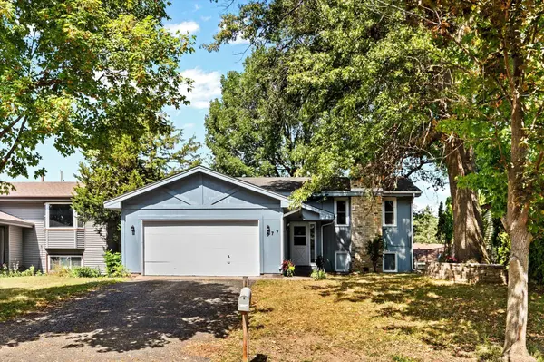 677 California AVE E, Saint Paul, MN 55106