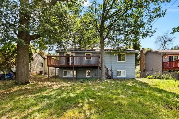 677 California AVE E, Saint Paul, MN 55106