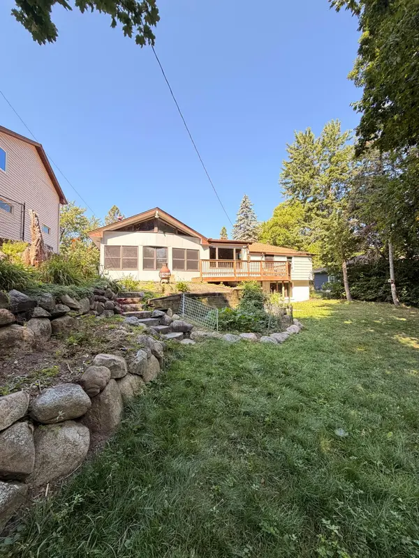 8625 Poplar Bridge Curve, Bloomington, MN 55437