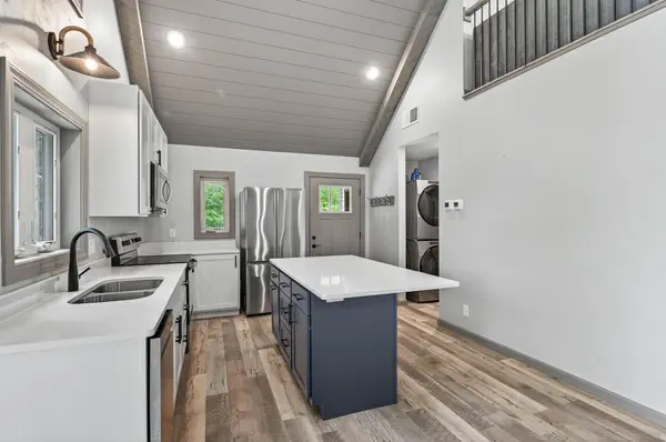 342 Paulsen Lake CT, Osceola, WI 54020