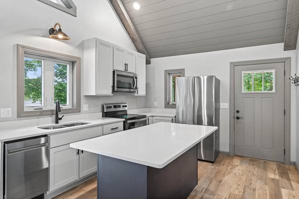 342 Paulsen Lake CT, Osceola, WI 54020