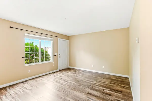 9118 Scarlet Globe DR, Eden Prairie, MN 55347