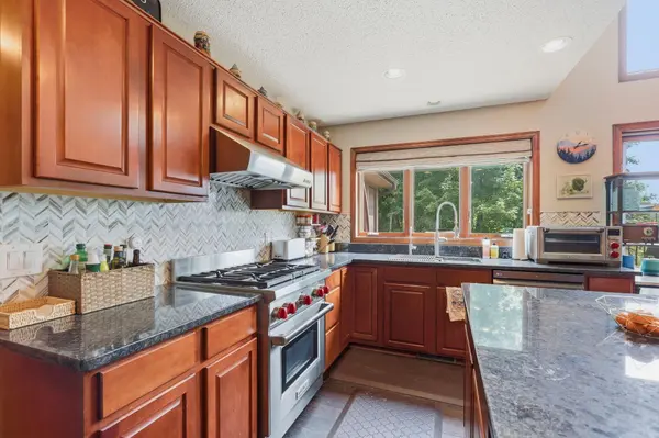 8005 Turtle Creek BLVD, Minnetrista, MN 55375