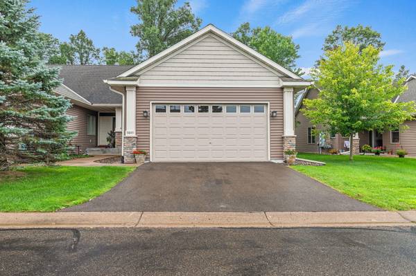 5845 Oakgreen CT N, Stillwater, MN 55082