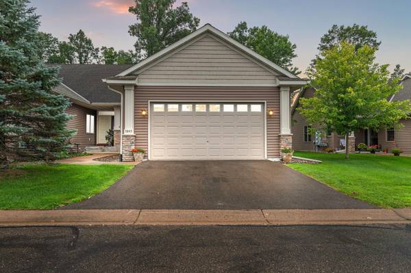 5845 Oakgreen CT N, Stillwater, MN 55082