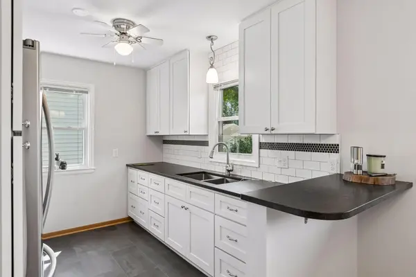 2908 Hampshire AVE S, Saint Louis Park, MN 55426