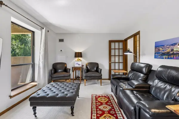 6710 Vernon AVE S #410, Edina, MN 55436