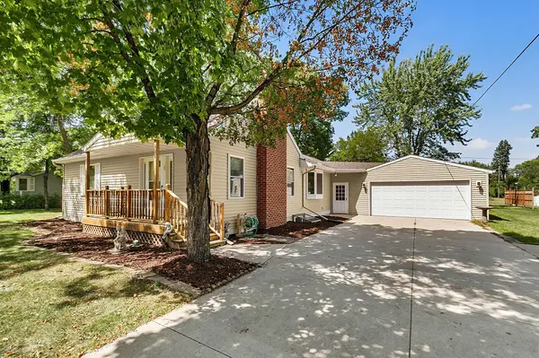 21 Traverse RD, Saint Cloud, MN 56301