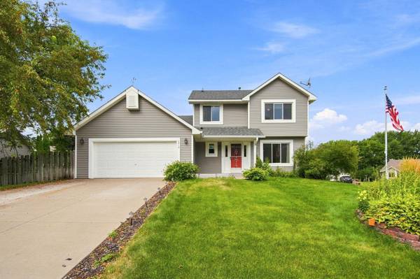 2610 Hydram AVE N, Oakdale, MN 55128