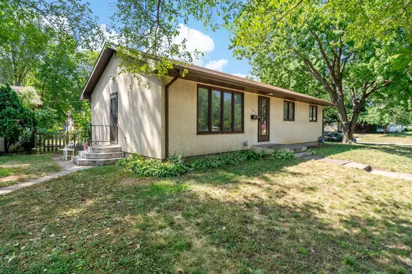 5456 Girard AVE N, Brooklyn Center, MN 55430