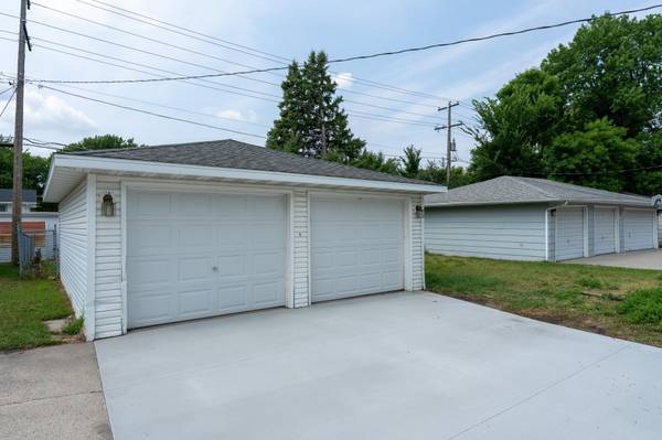 1429 & 1431 16 1/2 ST S, Fargo, ND 58103