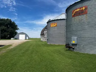24214 415th AVE, Delavan, MN 56023