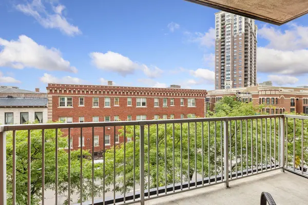 929 Portland AVE #307, Minneapolis, MN 55404