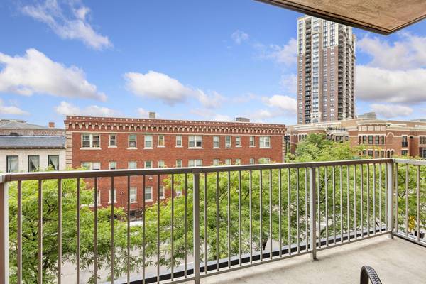 929 Portland AVE #307, Minneapolis, MN 55404