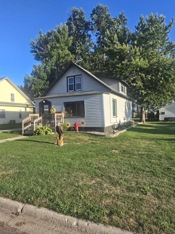 213 3rd ST W, Jasper, MN 56144