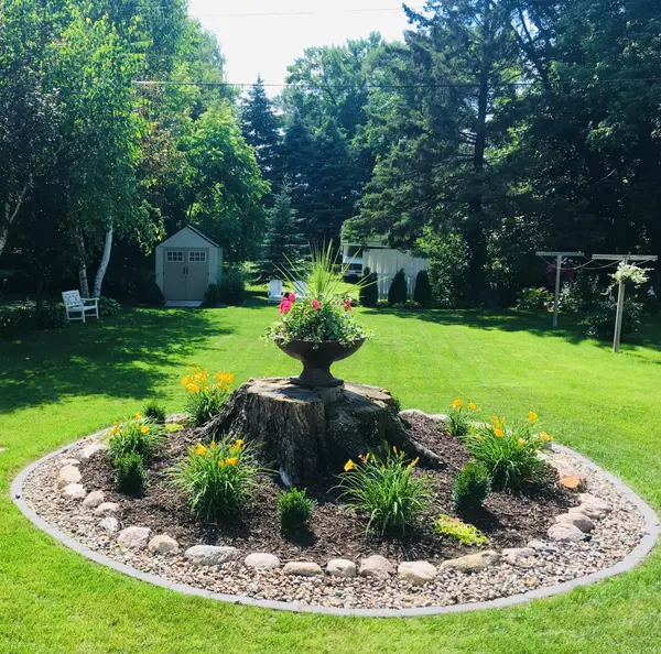 150 1st ST S, Winsted, MN 55395