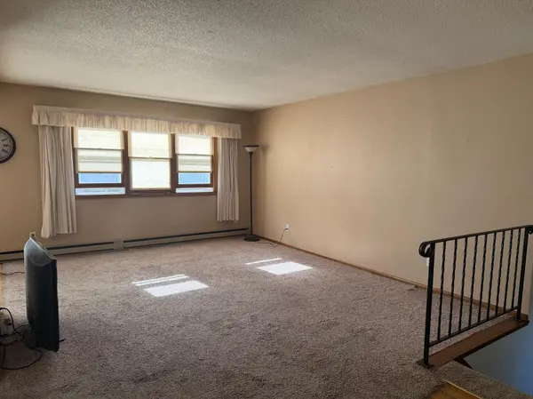 2905 11th ST S, Fargo, ND 58103