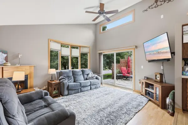 1107 Abbott AVE N, Glencoe, MN 55336