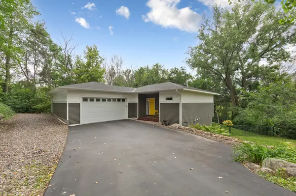 8492 210th ST E, Prior Lake, MN 55372
