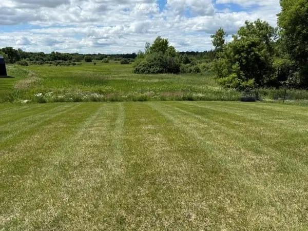 18726 Ivanhoe ST NW, Elk River, MN 55330