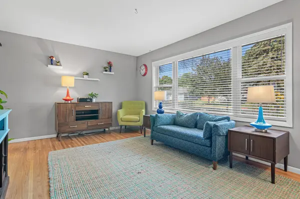 920 Westwood LN, Anoka, MN 55303