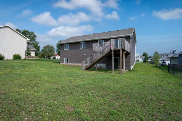 818 Rose CT, Somerset, WI 54025