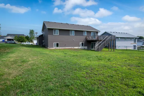 818 Rose CT, Somerset, WI 54025