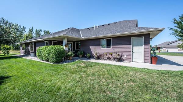 204 Ottawa AVE SE, Hutchinson, MN 55350