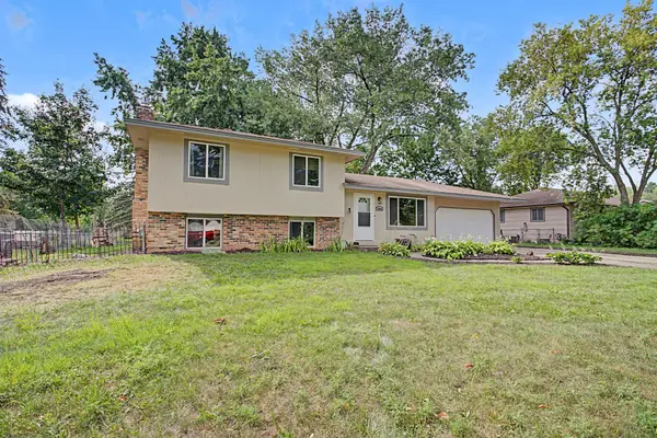 16653 Foliage AVE W, Rosemount, MN 55068