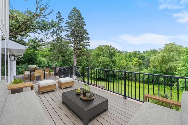 6667 Moorland DR, Eden Prairie, MN 55346