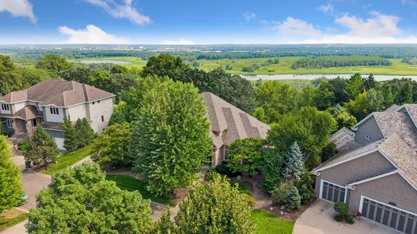 18221 Overland TRL, Eden Prairie, MN 55347