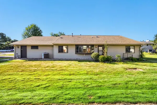 3743 Goodwin AVE N, Oakdale, MN 55128