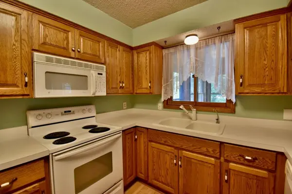 801 Maywood DR, Saint Cloud, MN 56303