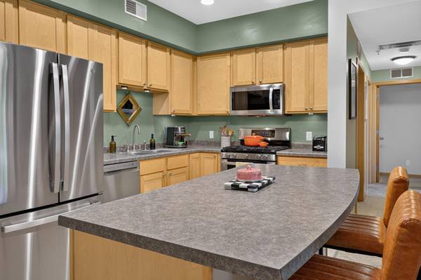 2900 11th AVE S #208, Minneapolis, MN 55407
