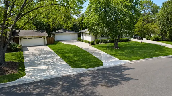 7925 Penn AVE N, Brooklyn Park, MN 55444