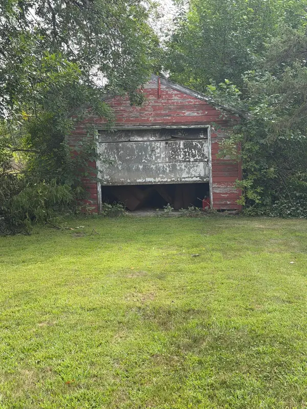 525 1st ST, Dawson, MN 56232