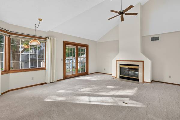 2801 Riverwood LN NW, Rochester, MN 55901