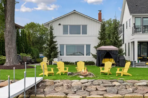 55 W Point AVE, Tonka Bay, MN 55331