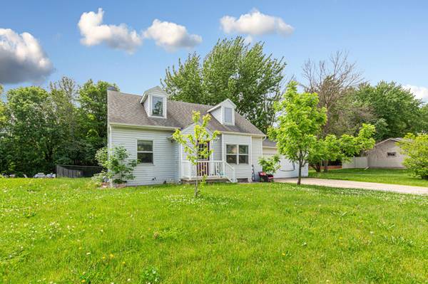 725 Mineral Sp RD NE, Owatonna, MN 55060