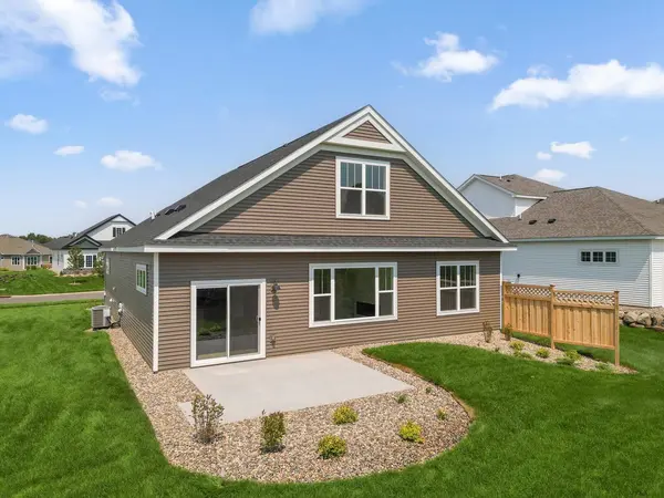 6189 157th ST N, Hugo, MN 55038