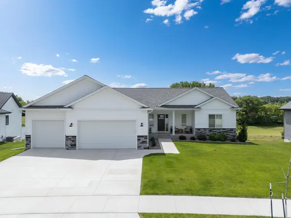 1892 Hadley Hills DR NE, Rochester, MN 55906