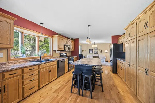 137 Elk DR SE, Hutchinson, MN 55350