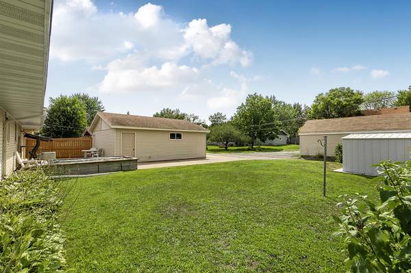 1051 37th AVE N, Saint Cloud, MN 56303